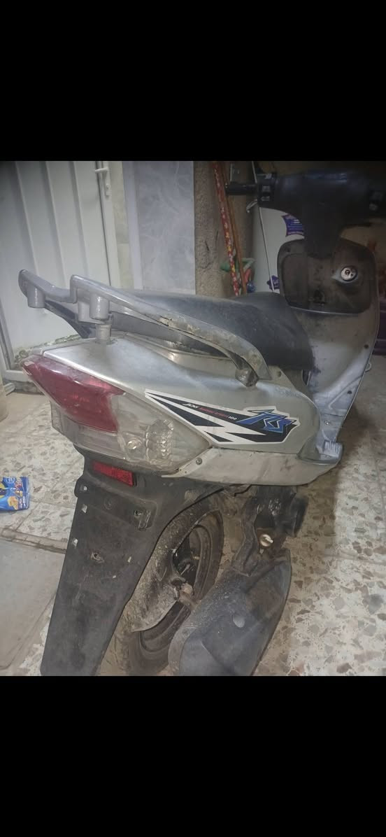 السلام عليكم دراجه للبيع ماكس منغولي نقصهه سلف يحتاجلها ترتيب مكاني منصور داودي سعرهه 300 وبيهه مجال للتواصل ***********
