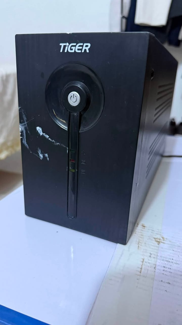 1. يو بي اس ups اونلاين  2kv بعدة بالضمان استخدام شهرين تلاثة السعر 260،000
2. اوفلاين حجمة 1500 استخدام قليل مضبوط السعر 50،000  

بغداد / حي اور 

***********
