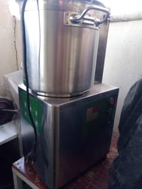 اغراض مطعم للبيع خلاط حمص ١٥ لتر ٣٧٥ الف مكينة ثرم حجم ٣٢ بسعر ٣٥٠ الف...