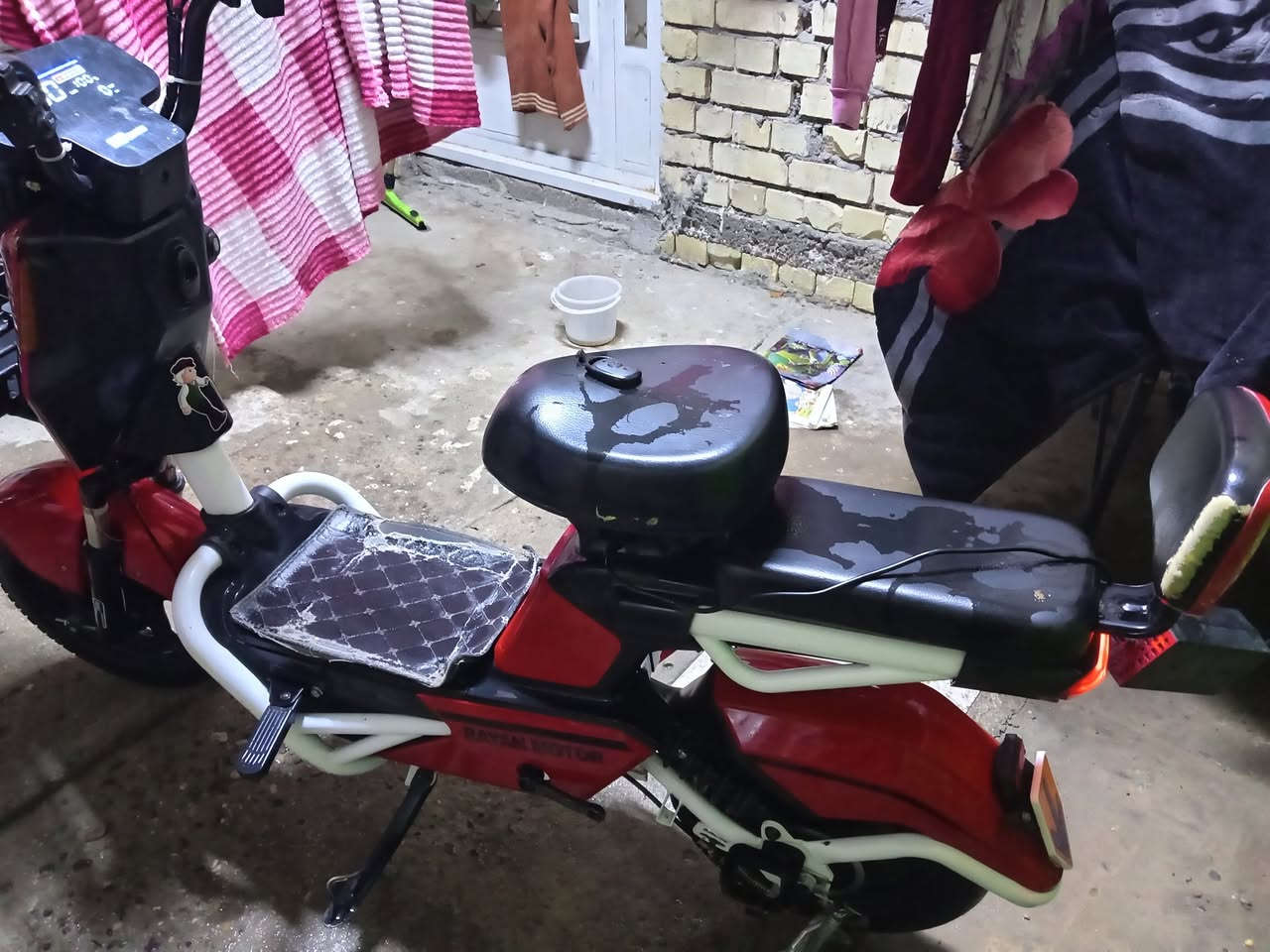 دراجة شحن حجم ١٤ مدرعه ٣٠٠ بيها مجال العنوان نهاية شارع الشهداء ***********
