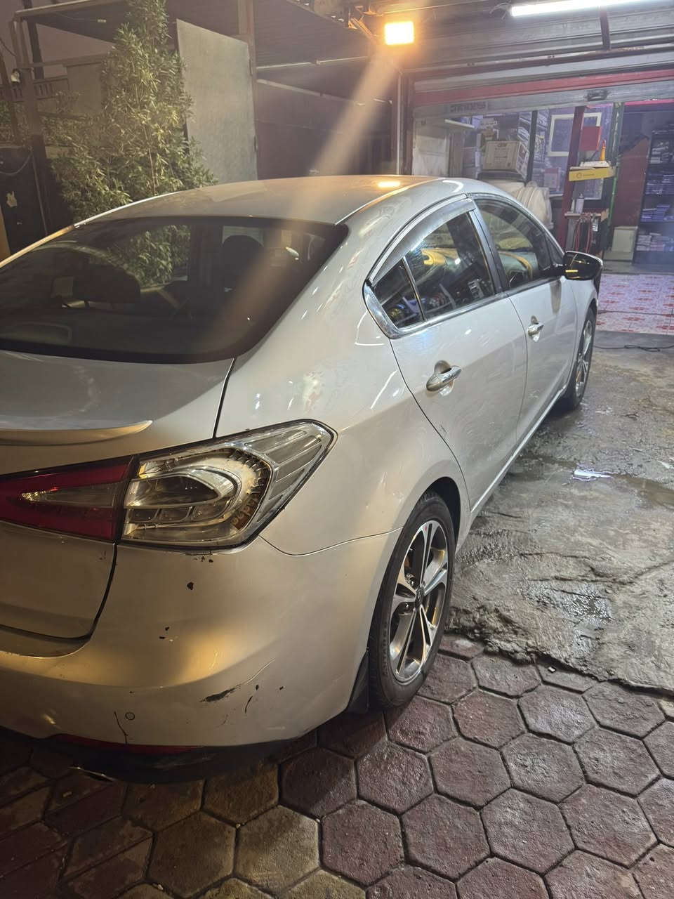 سيراتو 2016
158.000
فول مواصفات اشاير مري 
بنوراما قطعتين تبريد 
كير محرك مكفول 
بدون بارد وصبغ وتبديل
بغداد -حي الخضراء 
130$
***********
