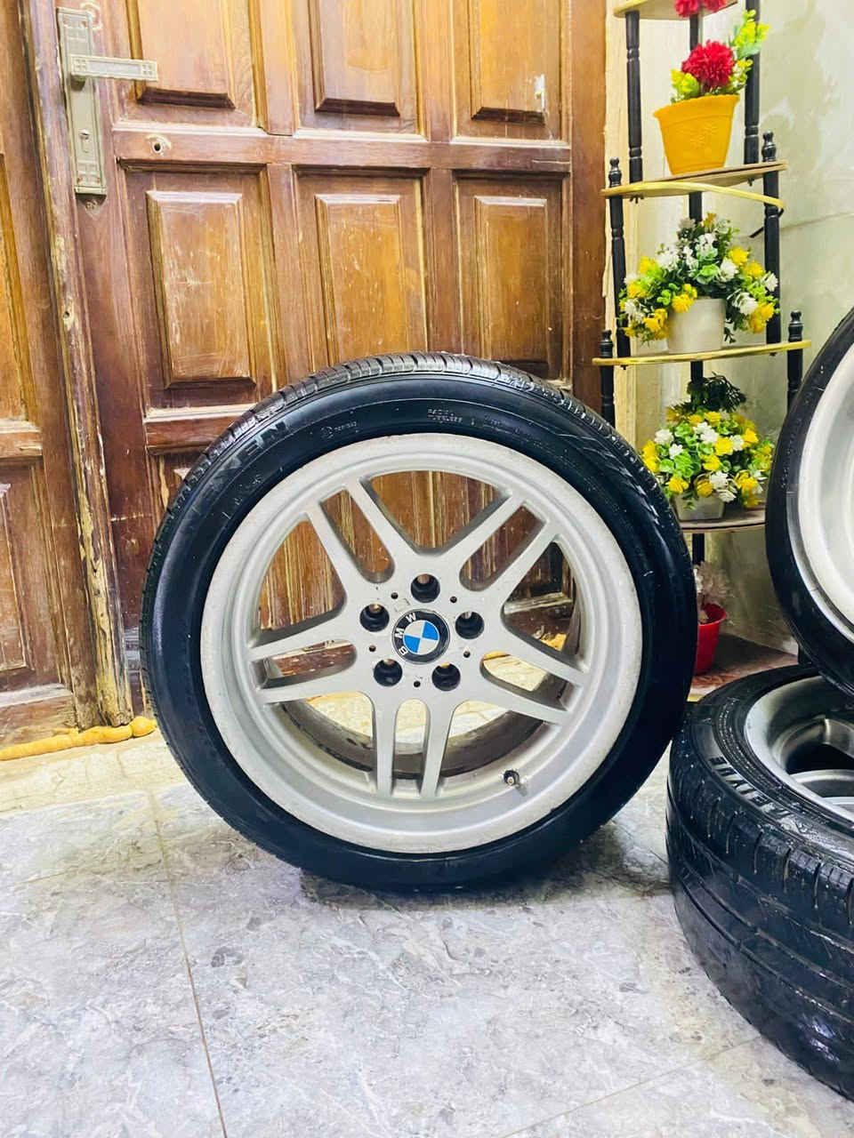 سلام عليكم من رخصه الادمن
ويل 18 M مكانه ميسان واحد منهن بي تصليح لحيم سعر ورقتين ونص وبي مجال اي استفسار اتصال على الرقم ***********
