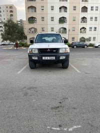 باجيرو GLX • ٢٠٠١ • ٧ راكب