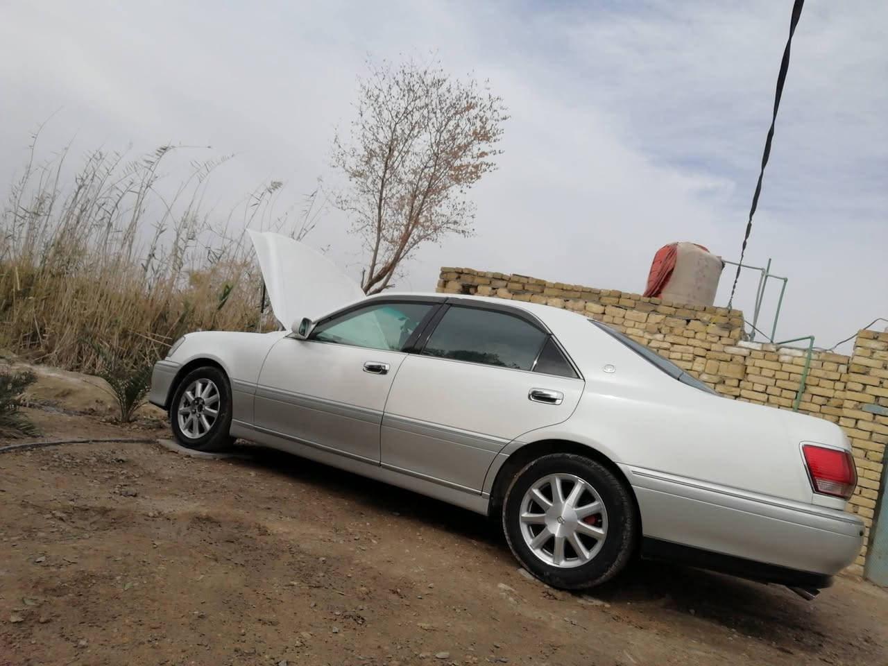 سلام عليكم  ملكه البيع مديل 200 مكفوله كفاله عامه ماعده الجاملق المامي والباقي مكفول ك
فول مواصفات 1/1 ماعده الفتحه مكينه الديفور الجبير مكفوله مكينه وكير قرار 48 شاصي 75 
شاشه 
ستيرن شفط 
ثلث قطع تبريد 
ويل ابو النجمه 
كهربائيات كله شغاله رقم بصره 
السعر 160 وبيه مجال مكان السياره بصره الزبير رقم النتصال ***********مامتواجد علا النت
