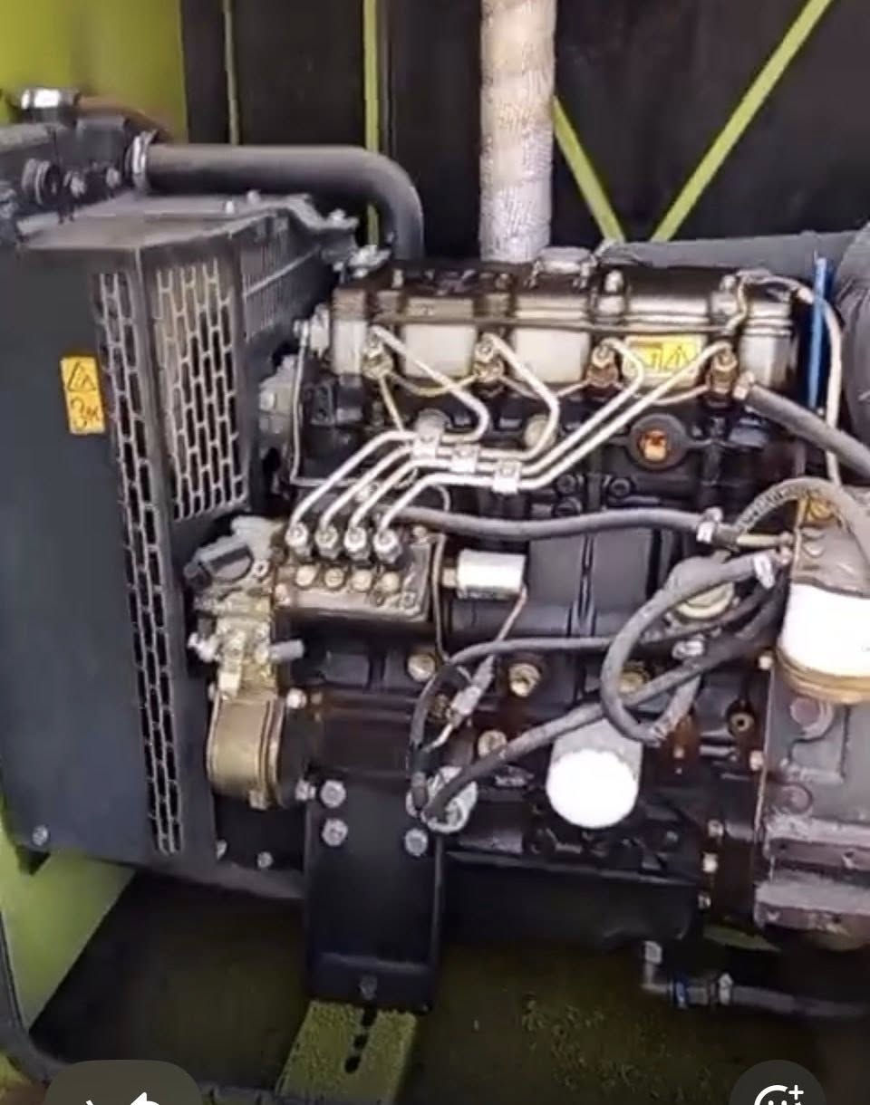 مولده بيركنز 4 سلندر انگليزي 
22 kva 
شرط بلاد برغي ما مفتوح 
***********
