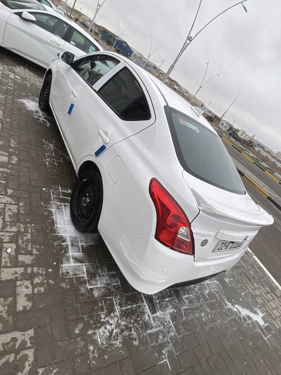 نيسان صني مديل 2024  ماشيه عشرتالاف ام البليته الزركه ضمان شركة السور 
كفاله عامه من الزلغ والبارد فقط بنيد تبدل نفس لون اثر طخه السعر 118 وبيها مجال قليل مكان البصره حي المهندسين  رقم الهاتف ***********
