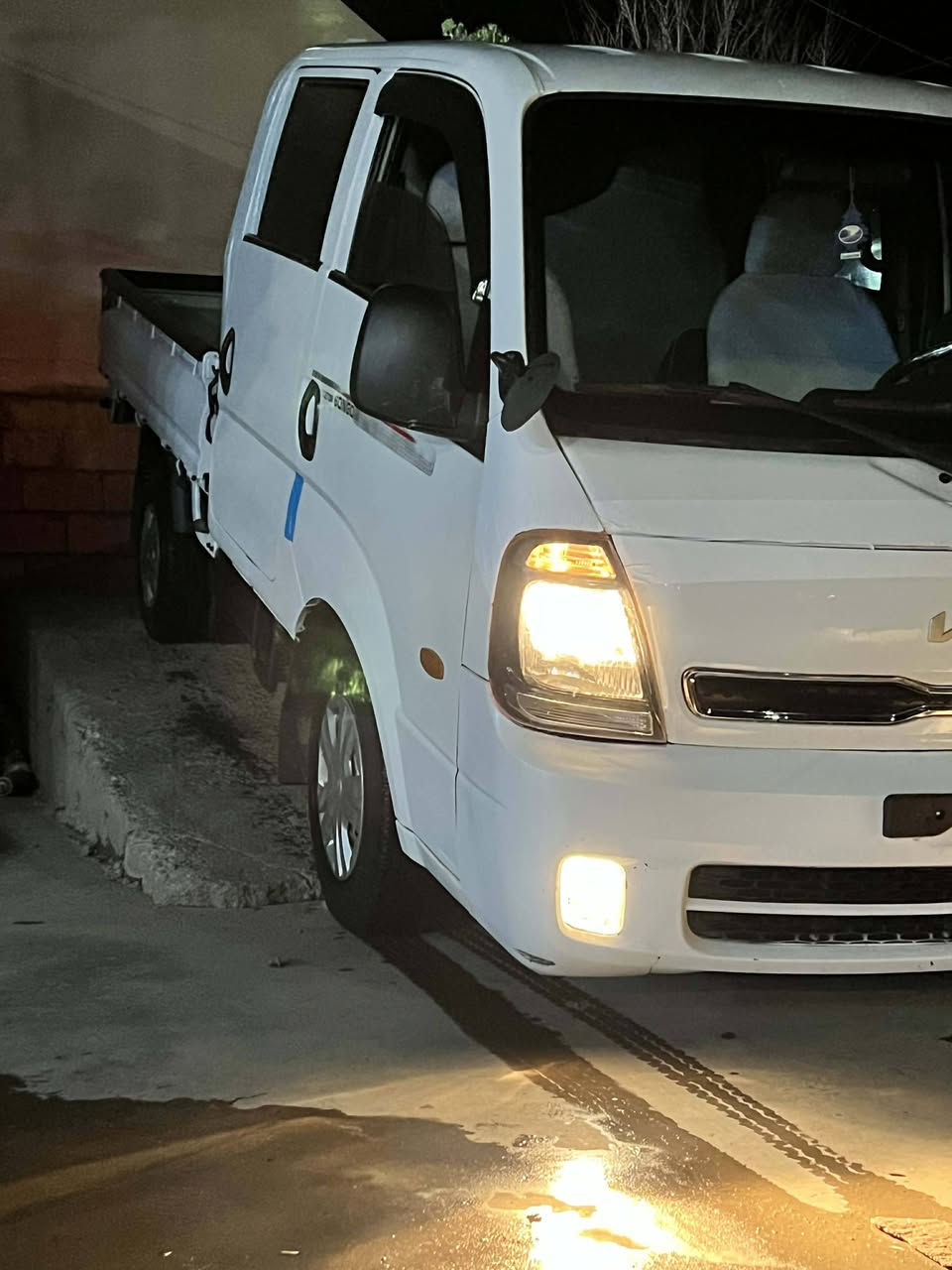 بةشةرتي سونةر كيا2013توماتيك
6تاييلوك 
ناوبودي 
تةبريتي ساردگةرم 
5دووگةم
نوك دةرزي رزاوي نية 
بةهةموشةرتي***********
