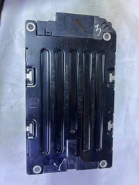 متوفر بطارية هايبرد 12v عمل  مع ضمان سنة  للأستفسار 07880892347