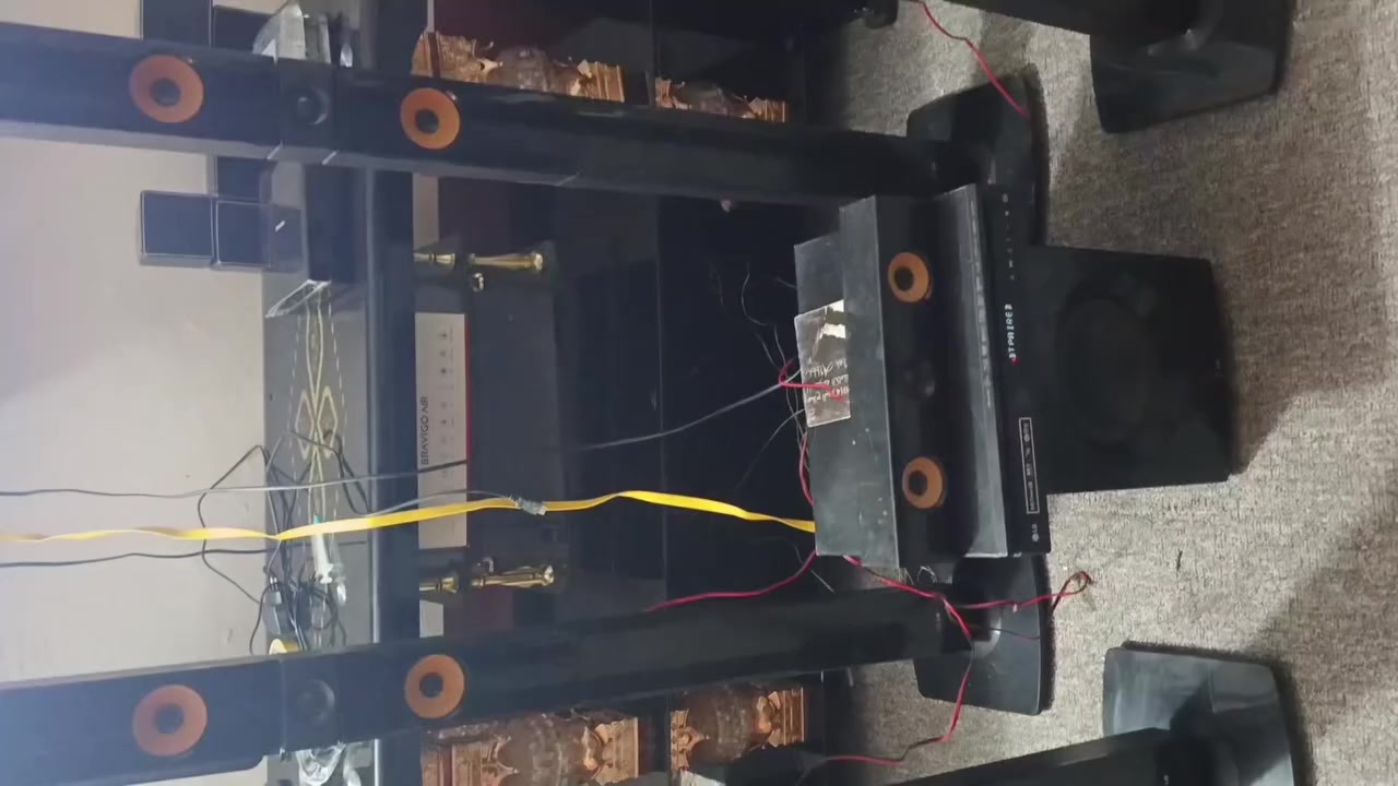 سستم مسرحي LG ... بلوتوث... فلاش... أواكس... قرص... راديو... HD...أوبتكل.... منفذ لان ... سعر ١٦٠ الف


**إذا كنت صاحب هذا الإعلان وتريد حذفه لأي سبب، رجاءا أرسل رسالة إلى الدعم الفني**