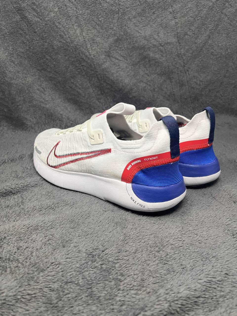 نايك رياكت حذاء جري لون مميز، الحذاء بدون وزن، مناسب جدا للجري او استعمال يومي  

قياس يلبس40-41 السعر 25 الف دينار  يوجد توصيل جميع المحافظات
 ادخل لقناة الانستا وشوف القطع الموجودة وبالعافيه عليك
https://www.instagram.com/hermes.storex?igsh=MTBvc3I2dm9yYTBjaw==


**إذا كنت صاحب هذا الإعلان وتريد حذفه لأي سبب، رجاءا أرسل رسالة إلى الدعم الفني**