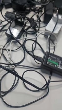 اكسسوارات إلكترونيات • عرض عاجل