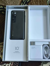 شاومي ١٠ الترا • ٢٥٦/١٢ • زووم ×١٢٠