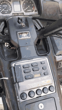 کولدن 1500 مودیل 1998 جک بک سماعە شغال مکان کرکوك ***********  مکینە کیر کلج بشرط ناعم سعر خاص بسبب ناس میعرفون شنو گوڵدن
