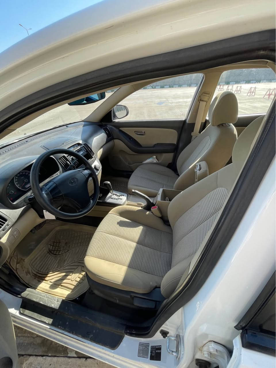 142هزارا بريفه جوي
جاملوغي سنكي لاي سايقي صبغه
سلايده
سعر 120 ومجاال
*********** زاخو, دهوك
