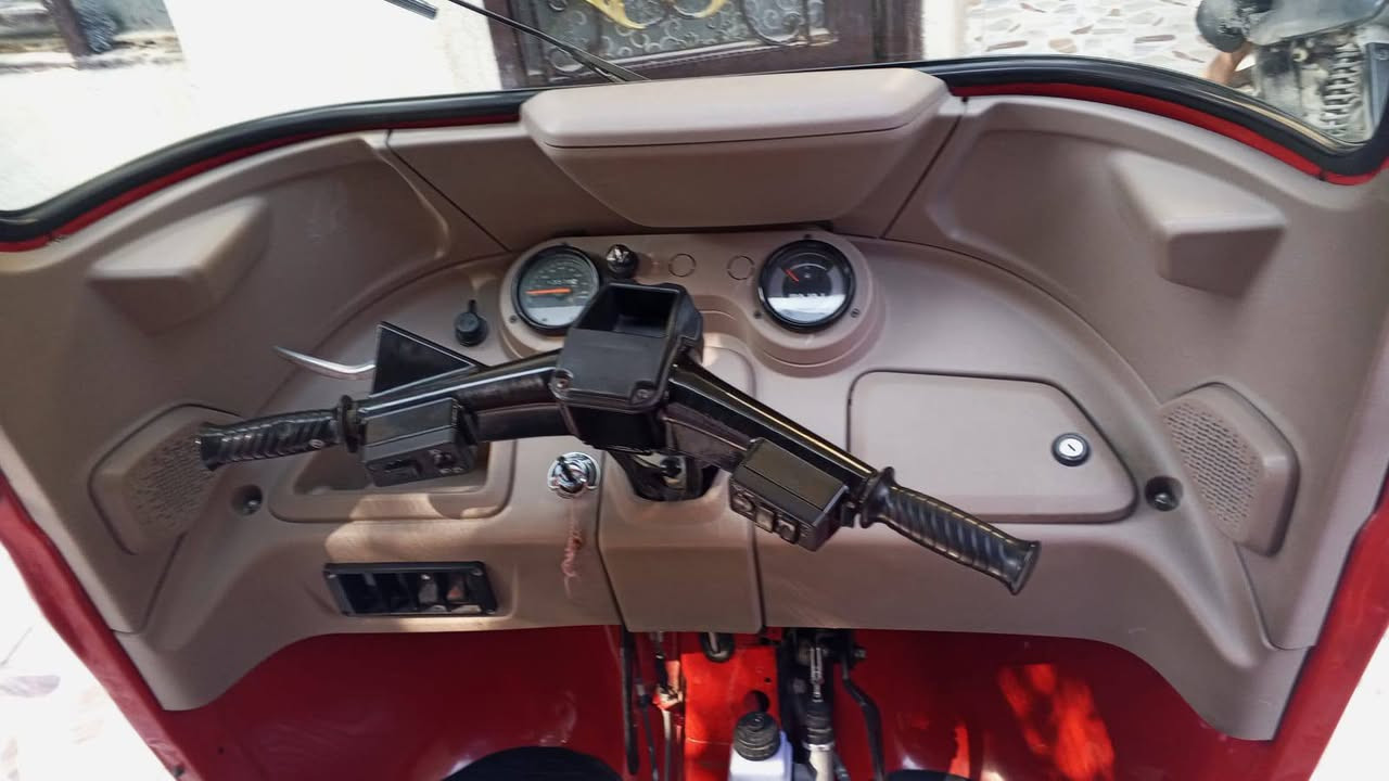 السلام عليكم تكتك للبيع مديل 22  وراق نضيفه حيل شوفت عينك تكتك ربع ماذب عليه شغاله كهربائية كامله
مكاني كربلاء المقدسه 
نتصل عليه وبيك خير ودتلل 
***********
