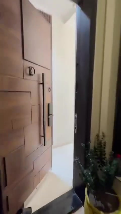 السلام عليكم 
للبيع مشتمل مساحه ٥٠ متر 
الدوره مقابيل ابو طيارة
اجمل البيوت
١- واجهه   جدا راقيه وجميله و صبغ جوتن

٢- الداخل كله ديكورات مغربيه منسقه الصاله منسقه لون بيجي الهول لون رصاصي المطبخ مرمر أبيض ومطعم رصاصي

٣- طابق الثاني سيراميك شكل الباركيه

٤-  سيستم صوت
٥- سيستم كاميرات
٦- المنيوم الومكس دبل كلاس عازل صوت وحراره 
٧- بوستر بم وفلاتر ماء تصفيه
 ٨-غرف النوم سويتات 
٩- حمام فنادق ٥ نجوم 
١٠- السطح ايزو كام عازل ١٠٠ ٪
١٠- هدايا من ضمن البيت
 كاونتر مشتريه ٤٠ ورقه وستائر  و..... الخ 
وأشياء أخرى مرتبه وراقيه جدا
للاستفسار 
***********
