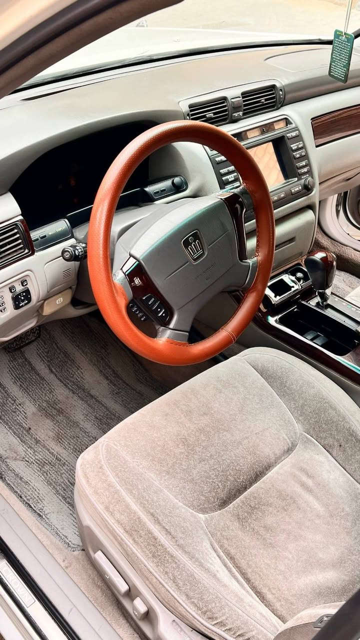 اللهم صلي على محمد وال محمد 
ملكه تسجيل جديد قرار 48 
رقم نجف نكليزي  وكامله سياره وسنويه بسمي تحويل ثاني يوم .
فول واحد ع واحد من عده فتحه 
4دكم 
تبريد خلفي قطعتين 
ثلاجة
شاصي 75
ويل نجمه .
سياره موجوده بنجف فقط بيع واعتذر عن مراوس 
سعر 145
*********** خابرني وبخدمتك لا تراسلني
