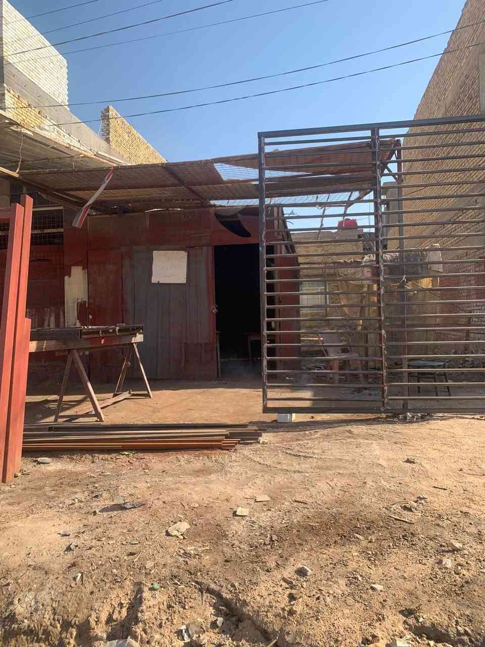 حدادة عامة العنوان حي الطيارة شارع 25
قرب فرن صمون أنور الزهراء  نعمل عافت انوع شغل يخص الحديد 
الاتصال. ***********
***********
