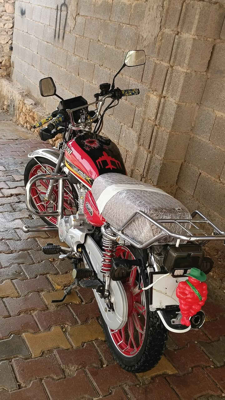 بسم الله. توكلت على الله
السلام عليكم للبيع سيفان 2024بلادي الاصلي الباب الاول 
بصمه تشغيل عن بعد محرك وكير شرط السعر 700 الف وبي مجال قليل رقمي *********** حديثه
