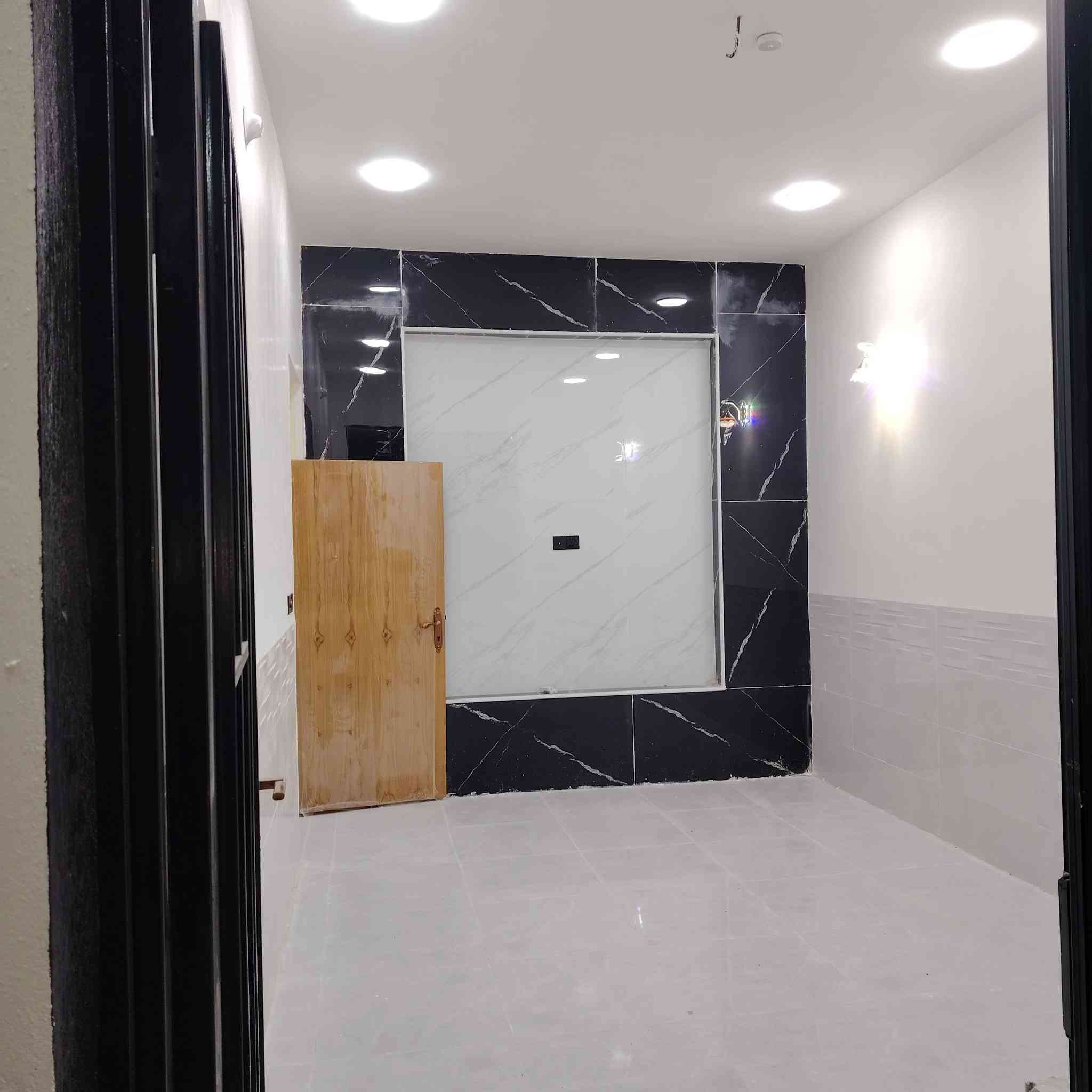 يالله بيت البيع المساحه 100متر حي النداء وره سواق لاميرات قريب على شارع مجمعات ريسي ثاني فرع عن شارع طابق واحد السعر خاص ***********وتساب وتصال ***********
