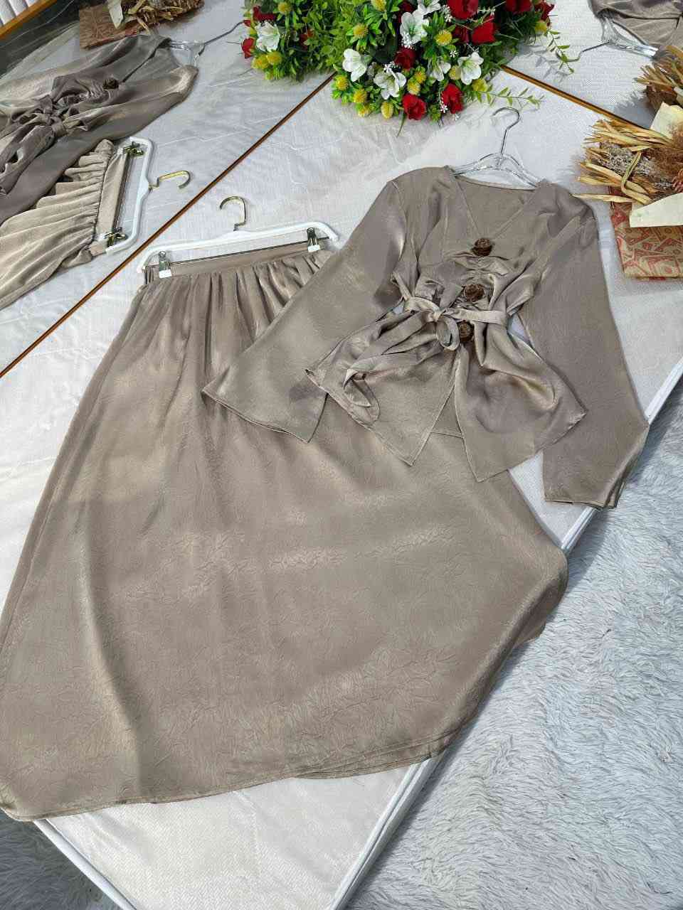 ❤️ ﷽
الكولكشن الرمضاني يبدأ من هنا 💐 

ووصل الجمال وترند الموسم😍❤️

طقم قطعتين /تنوره 

الخامة عاليه الجوده ستن اصلي

قياس   38 40 42 44 46

السعر 30
توصيل 🚚 لجميع محافظات العراق 🇮🇶 
للطلب والاستفسار مراسلة الصفحة ✨


**إذا كنت صاحب هذا الإعلان وتريد حذفه لأي سبب، رجاءا أرسل رسالة إلى الدعم الفني**