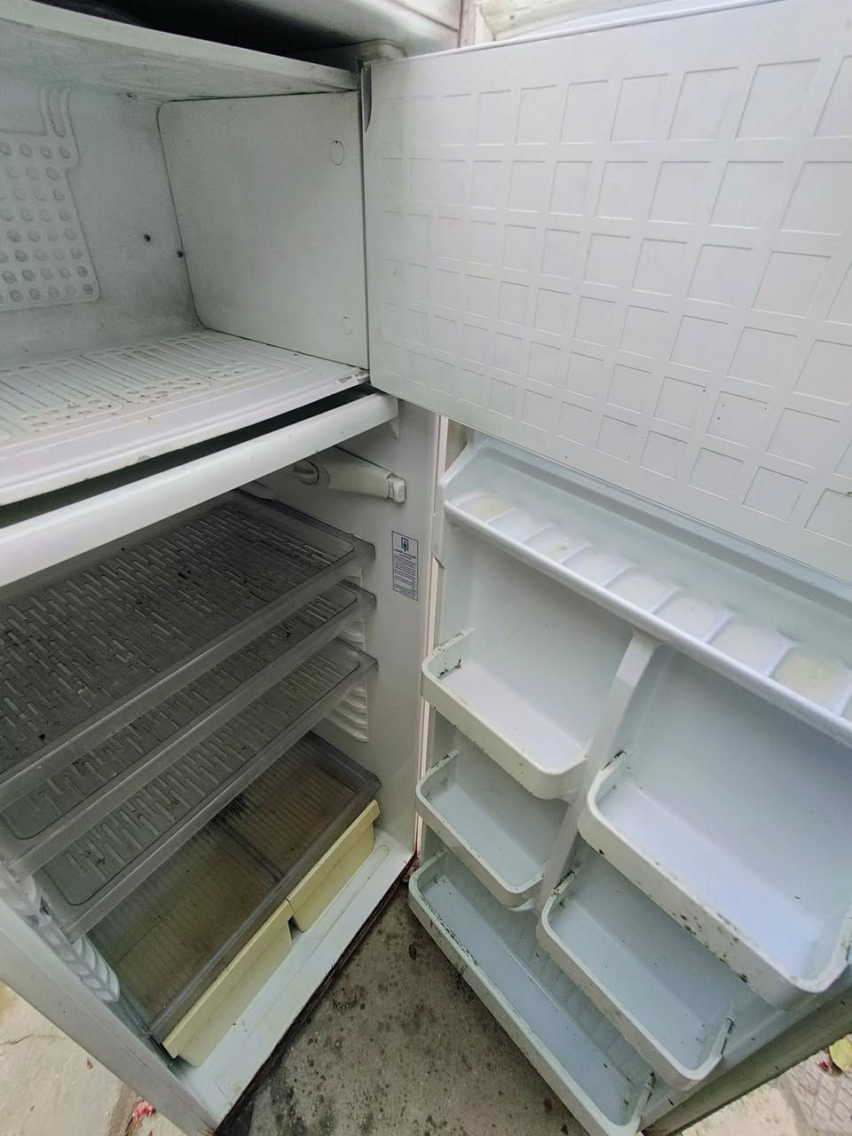 السلام عليكم 
ثلاجه كريازي  للبيع كشر نظيفه جدا  عطلت فجاءه كالو احتمال تبديل ماطور تحتاج ....مموديته مصلح


**إذا كنت صاحب هذا الإعلان وتريد حذفه لأي سبب، رجاءا أرسل رسالة إلى الدعم الفني**