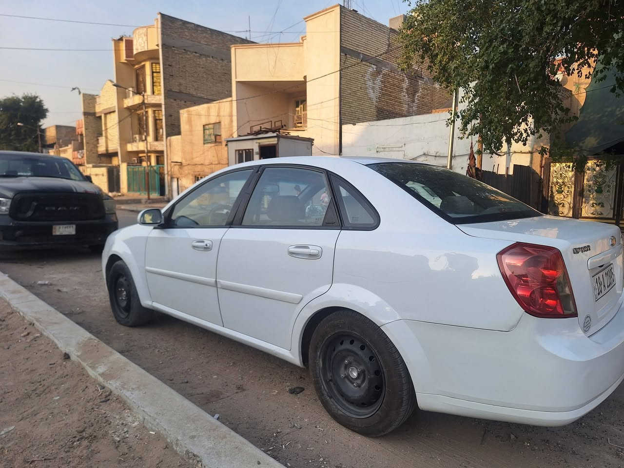 اوبترا موديل 11
كير مكينة تبريد تدفئة
كله كفاله
نظيفة جدا
شرط السونار والتحويل
باسمي رقم انكليزي الجديد
موجود بيها سونار جديد
عنوان السيارة 
مدينة الصدر
السعر 78 وبيها مجال بسيط
رقم الهاتف
***********
بي واتساب
