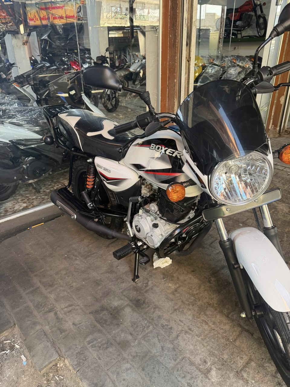 السلام عليكم دراجه بوكسر هندي موديل 2023كفاله عام للاستفسار ***********كوت

