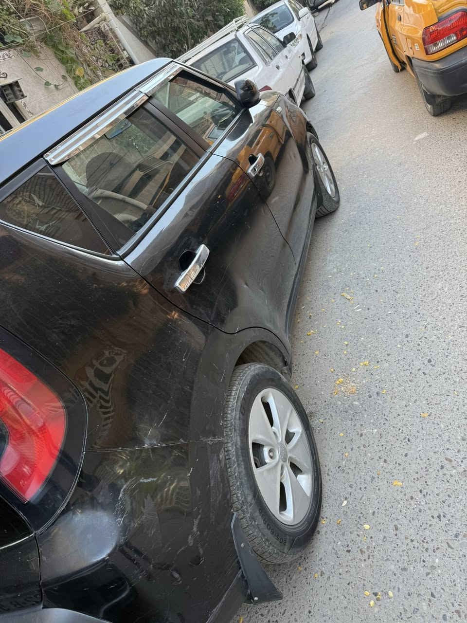 السلام عليكم 
كيا صول  م١٤ 
حادثها ٣ قطع فقط 
سيارة يرادلهة محرك بي تبخير 
صدر كهربائيات تخم تاير
داخل جدد
بسمي رقم بغداد
سعر ٨٢ وبيها مجال
الاستفسار ***********
