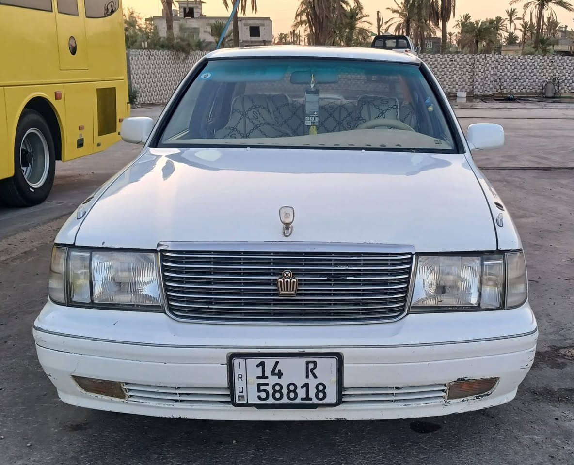 سلام عليكم سياره راس الثور تكم للبيع مكفوله من الكص ونقل الجثه رقم انكليزي بسمي سنويه صالحه لغايه 2027 مصبوغه عام تخم تاير جديد حداد مضبوطه 80% سياره مال جناي متعوب عليهه سعر 93 ورقه وبيهه مجال رقم الهاتف ***********
