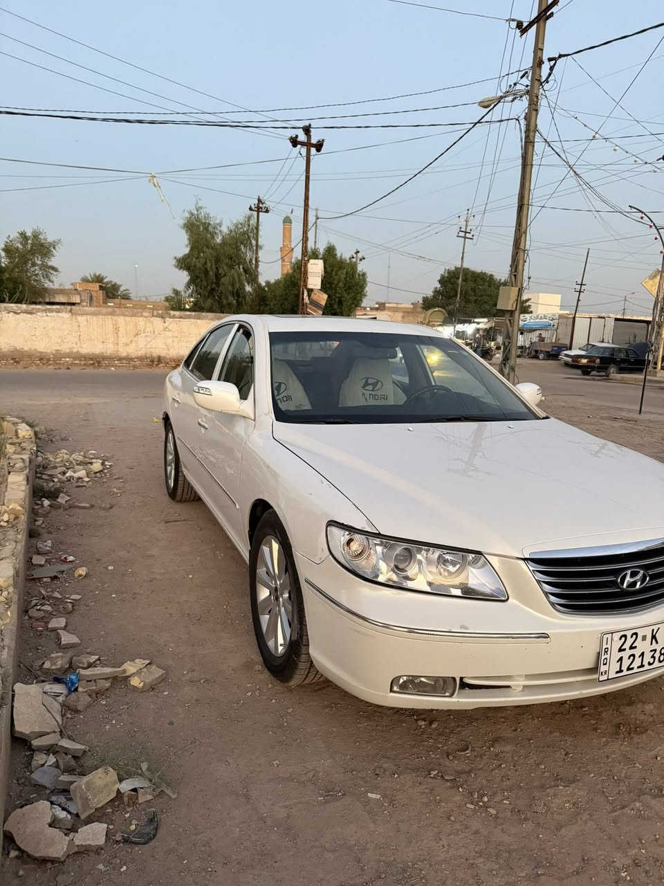 سلام عليكم للبيع ازيرا 2009 فول وكالة الكاصد 
رقم اربيل جديد باسمي رقم وسنويه وهزه جدد 
تخم تاير وحداديه جديد اصلي 
مكينه قبل شهر شادها كامله مع التفرعات 
تبريد شرط ثلج 
لايت زنون بلادي كهربائي متحرك 
فتحة سقف طكتين 
خزن ميموري 
كشن كهرباء جهتين 
كشن جلد قرميدي 
برده خلفيه كهرباء 
سستم صوت انفنتي بلاد 
كامره خلفيه بلاد 
حساس خلفي بلاد
كهربائيات مكينه كير حداديه تبريد تخم تاير كله ع الشرط 
ترايك من البصره لربيل تحويل وكاله حاضر 
الديوانيه قضاء الشاميه *********** 
السعر 105 بيها مجال قليل 
السياره مابيها قطرة صبغ فقط بارد قليل وجراد بلقماره فقط بلاديه السياره
