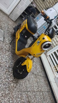 R 900 • ٥ بطاريات • جديد