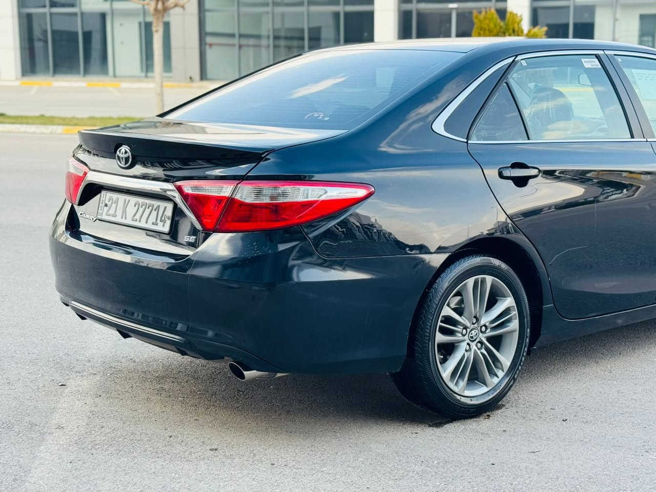 ‏TOYOTA CAMRY 2017 SE
کامرى مؤديل 2017  SE 
ره نگى ڕەشی قەتران
گير و مه كينه ى به شه رتى يه ك مانگ نه كراوه ته وه
سه وت و سه رف و خه له لى نييه به شه رت
(( سێ پارچه ی بۆیاخە)) 
 
مواسفات
( - شاشه - كاميرا - كوشن كاره باى - ويل كه پ - ناو كريمى  - ڤؤليؤم - تحديد سورعه )
چوارتايه و ويلى لؤكى له ژيرداييه
سه نه وى و ره قه مى تازه يه 
::: گير و مه كينه و كاره باى  و هه موو گيانى به شه رت :::
ژ.4t1bf1fk0hu768891

شوين: سليمانى
سعر:١٣٦$
مؤبايل: ***********
             ***********
