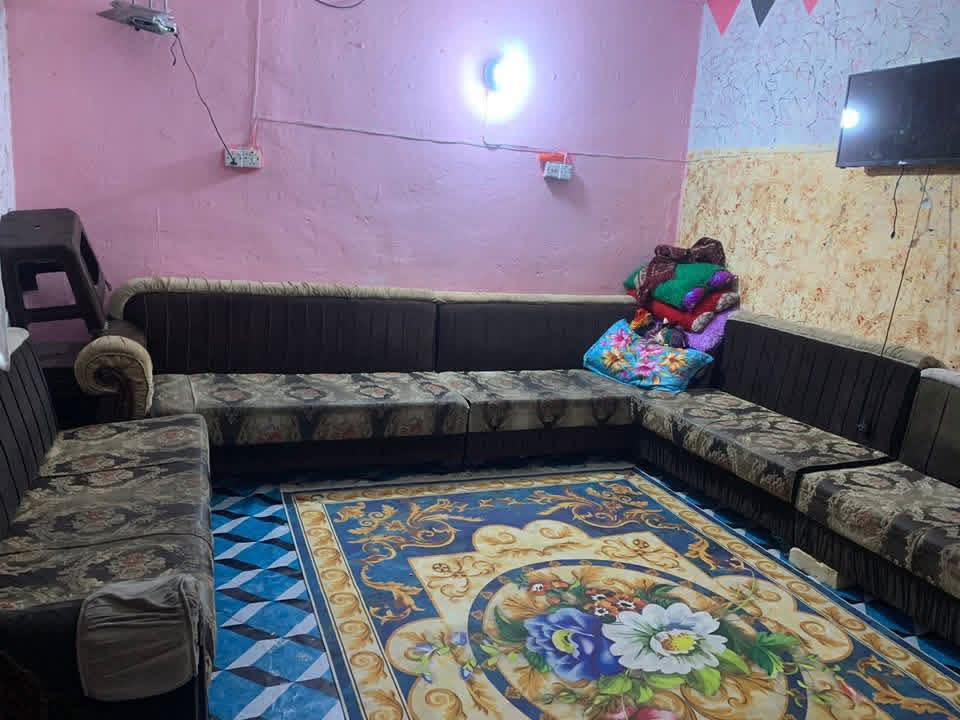 بيت مساحة ١٠٠ م طابو زراعي سند ٢٥ بالطابو المحموديه حي المرتضى شارع بيت كاصد يتكون من غرفتين وهول وحمام ومطبخ وصحيات السعر ٣٦ للاستفسار ***********
