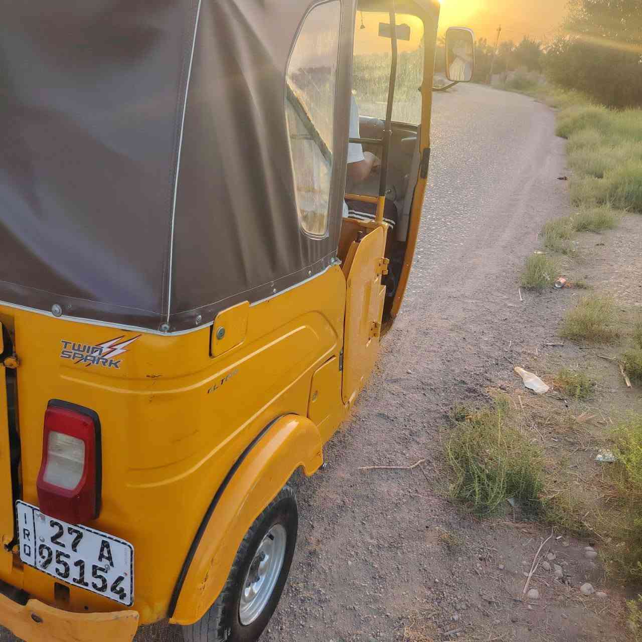 سلام عليكم تكتك واحد وعشرين تكتك جاهزه عله اخر حبايه تكتك مكينه مفتوحه بس نضيفه والكشر بيه الغد معمر تكتك حلوه رقم ذي قار *********** خاص مغلق مكاني ناصريه قضاء النصر
