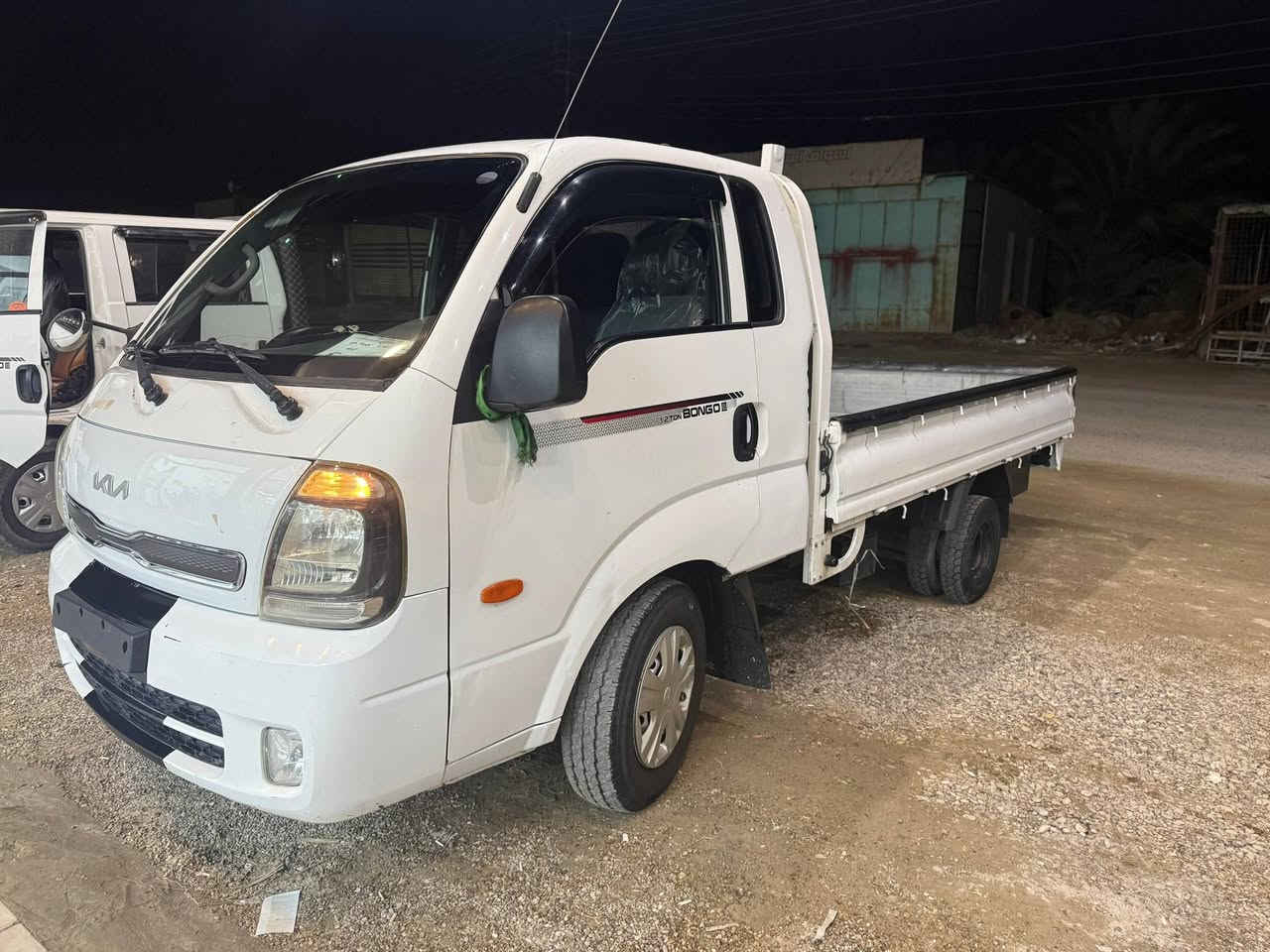 سلام عليكم البيع كيا مسكر اوتماتيك دخول جديد 
مابيه كل نقص مكفوله من سرقة والعشائر سعر 60وبيها مجال مكان سياره نجف  ***********
