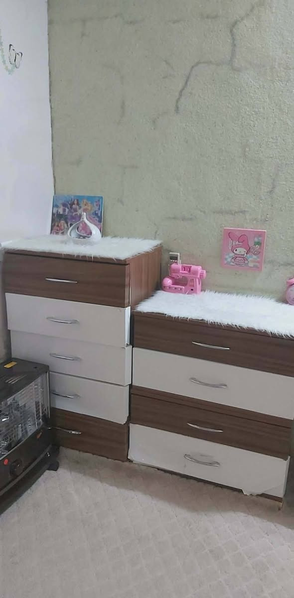 معرزی سیتەم  لەگەڵ  مێز تەوالیت
دوو کۆمدی بۆفرۆشتن 
ناونیشان کەلار
ژم.***********
تۆش چیت هەیە بۆ فرۆشتن  وێنەی بنێرە
