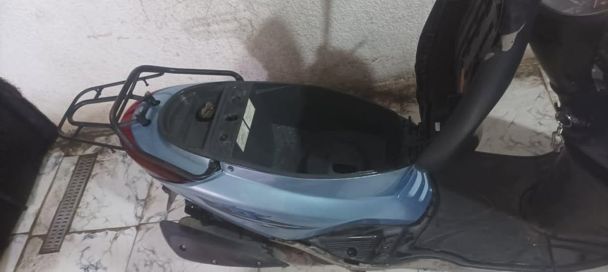 سلام عليكم دراجة بريز شغالة كاملة من كلشي سلف جديد باتري جديد دكم ستيرن جدد دراجة  نكرة دراجة نقصهة لايت أو اشاير سعر 500 اوبيهة مجال عنوان مدينة الصدر/ ***********
