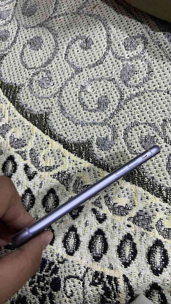 ايفون ١١ عادي
ذاكره ٦٤
بطاريه ٧٩
مبدل فقط شاشه اصليه شرط
كامل ملحقات
السعر ١٩٠ وبي مجال
مكاني كوت حي الجامعه 
***********
