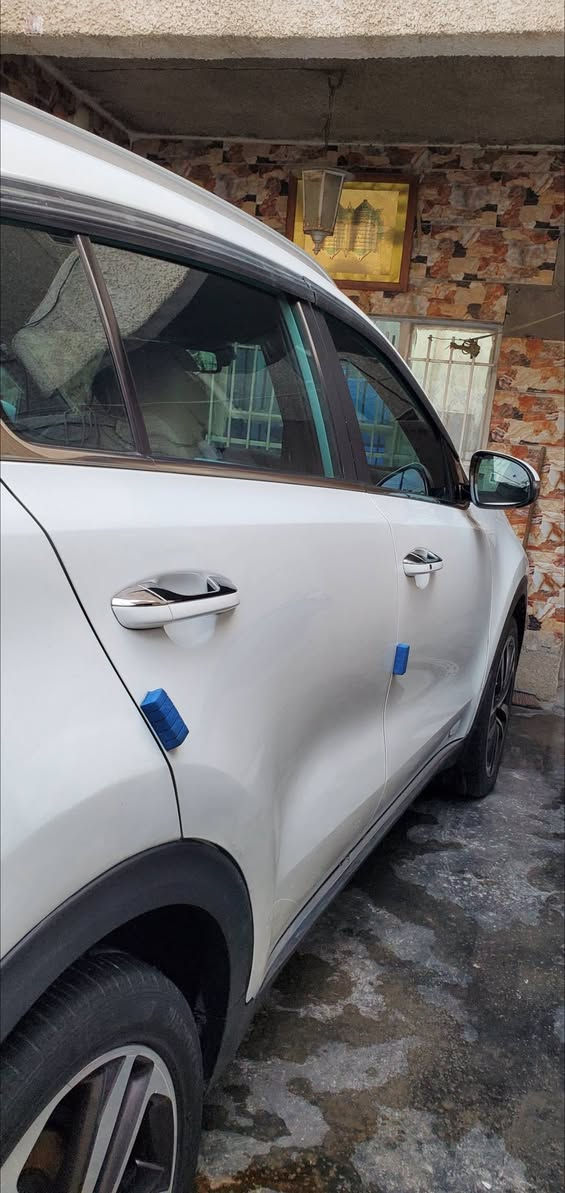 👑 للبيع كيا سبورتاج 2019 – خليجي مواصفات GT-Line
📍 رقم بغداد الإنكليزي الجديد
🚗 المحرك: 2000 CC (دوش)
📏 العداد: 82,000 كم قابل للزيادة
📝 باسمي – تحويل ثاني يوم
السيارة مكفولة (كير + مكينة + حدادية)
جاهزة من كلشي وما تحتاج أي صرف
⭐ المواصفات الكاملة:
بصمة تشغيل ودخول
بانوراما
حساسات أمامية وخلفية
تبريد قطعتين
شاشة كبيرة
شاحن هاتف وايرلس
هاند بريك بصمة
3 أنظمة قيادة
نظام نزول منحدرات
صندوق كهرباء
مرآة وسطية تعتيم ذاتي
نافيكيشن
أوتو هولد
كاميرا خلفية دوّارة
كشنات كهرباء
نظام ترحيب عند الاقتراب
مرايات شفط أوتو
تحكم ستيرن جهتين
إنارة داخلية LED كاملة
5 ويل كب
يوجد حادث أمامي سابق
(بنيد مبدل + جاملغ بارد ومكحل)
ضربة خفيفة ببداية اللغد الأيمن (الخشم)
راجعة بلادية وباحتراف
💰 السعر: 172$
💬 قابل للتفاوض البسيط
📍 العنوان: بغداد – المشتل
📞 للاستفسار: ***********
