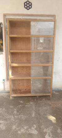 مكتبة • ارتفاع ٢م • كربلاء حي العسكري