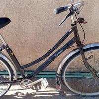 شباب هاذا للبيع بس التاير الورا يحتاج جوب وهوة نضيف  السعر 45 وهاذا رق...