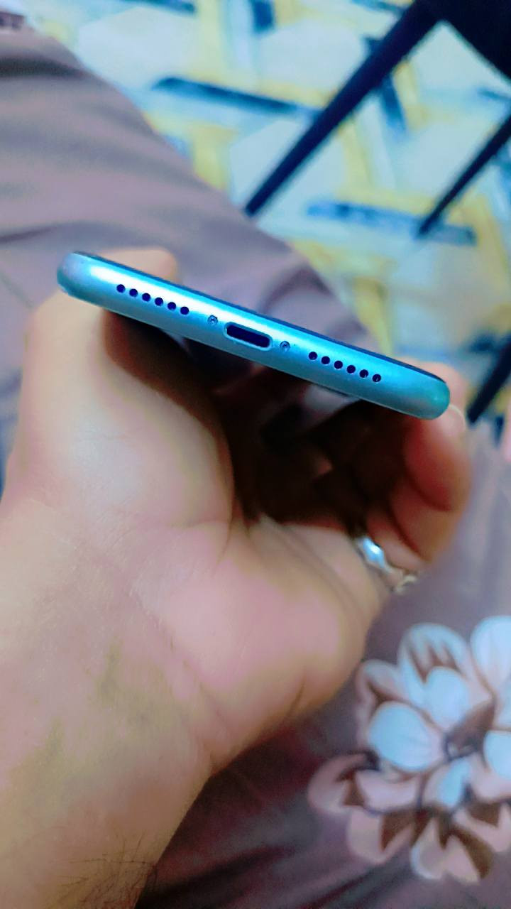 السلام عليكم ايفون 11 عادي
ذاكرة 64
بطاريه 68
نموذج m 
الجهاز شخط مابي مكفول 
وتر بروف ما داخل صيانه ابد ابد 
السعر 225 وبي مجال قليل 
مكاني بغداد البنوك خلف مستشفى الشعب الجديد 
تاخذه من بيتي والك ضمان اسبوع 
***********
***********
