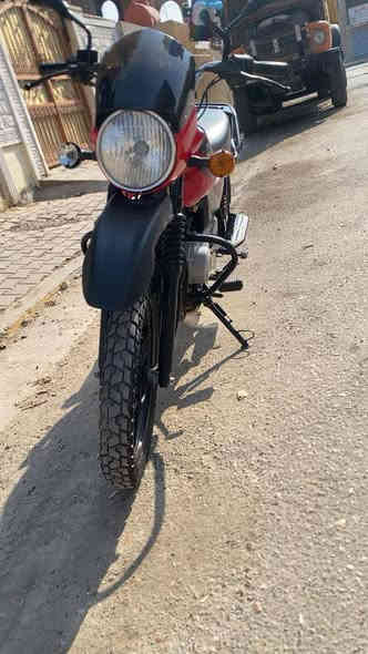 سلام عليكم بوكسر للبيع موديل2023 رقم وسنويه انكليزي تحويل ثاني يوم دراجه نضيفه ما بيها نقص سعر 2400 بيها مجال ***********
