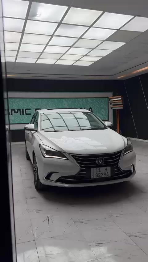 شانجان ايدو ٢٠١٩
محرك ١٦٠٠ vvt تيربو 
كراسي جلد
فتحة بالسقف 
ماشية ١١٣٠٠٠ الف.
رقمها بغداد السنوية لـ ٢٠٣٠
مكانها كربلاء 
خشم البنيد گد شبرين مصبوغ 
الجاملغ طخة بستوته ومثل ما وضح بالصور 
بالجنطه بالركن ضربة طابوگه مرجعها بارد وتكحيل 
السيارة كاملة وجاهزة من كلشي 
السعر٩٨٠٠$
***********- ***********
