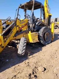 جي سي بي • موديل ٢٠١٣ • نواقص