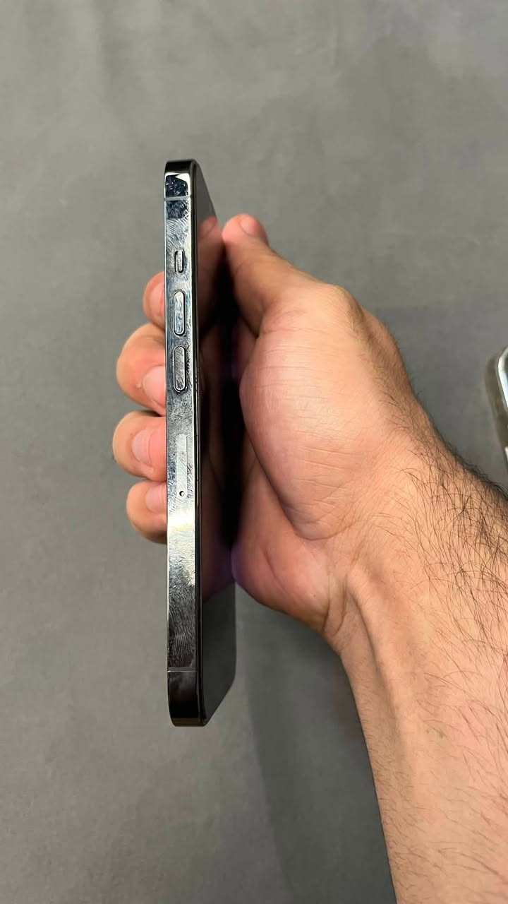 سلام  عليكم من رخصت الادمن 🤍
ايفون 13 برو 
ذاكره نص تيره 
بطاريه 97 بلادي 
الجهاز مكفول كفاله عامه من الشخط او الخدوش او الكسور على نضام الشركه 
ما مبدل اي قطعه
ملحقاته كامله باكيت ولاصق ضد كسر وشاحنته 
( اكتب سعرك واذا عجبني ابيع )
جوه 700 مابيع
رقمي ***********
مكاني بغداد اعضميه وعندي توصيل 
وتحياتي لل جميع 🫶🏻
