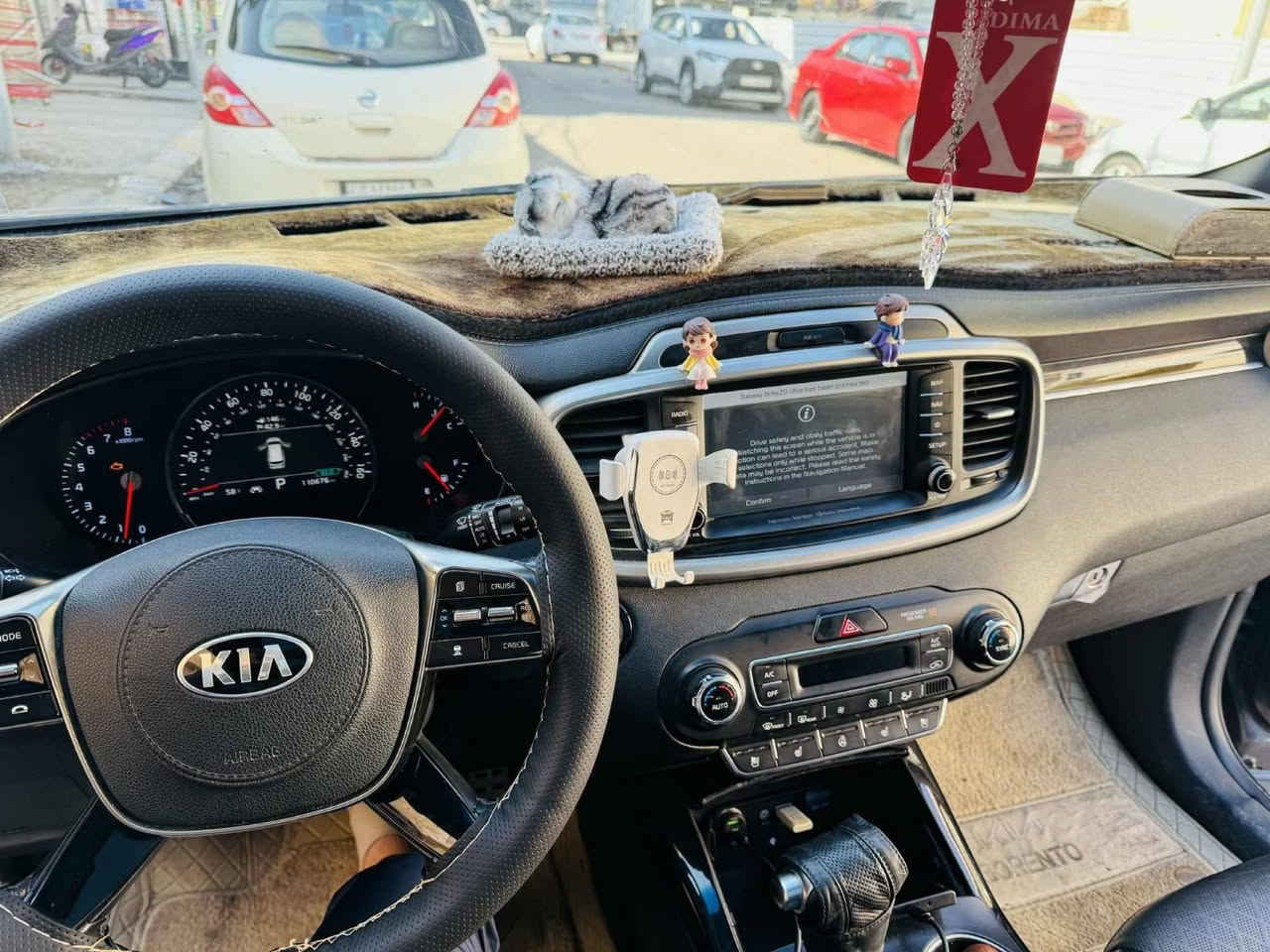 كيا سورنتو 2019 فول مواصفات
السياره جديده ربع ماتصرف عليها 

كفاله عامه من التبديل والصبغ والبارد

تحويل مباشر بسمي

مواصفات 

حجم محرك 6سلندر كفاله

تحكم ستيرن 

كروز سرعه (تحكم سرعه بالستيرن)

شاشه بلاديه لمس 

شاشه ترحيب 

يدات نيكل بلادي 

منظومه زنون بلادية 

لدات امامي خلفي                     

علامه سورنتو بالدوسه 

مري جانبيه شفط كهربائي 

كشنات جلد بلادي 

بصمه تشغيل +بصمه ابواب 

أشاره ترحيب باليدات عند الاقتراب 

كشنات كهرباء عدد 2 

حساسات امامي وخلفي 

لايت ثلاث عدسات بلادي 

انظمه قيادة                   

3قطع تبريد

سبعه راكب 

 صندوق كهربائي 

 عدادالكتروني مو عادي))) 

 بردات خلفيه بلادي 

 جام اتو +حاكيه بلوتوث 

 ويل ستيل حجم 19

 شحن واير ليس () 

 سياره ماشيه 110حقيقي شرط الفحص 

 فابلون شركه بعده +بصمات عدد2

 محرك كير كفاله عامه شرط من كلشي 

 سياره جديده بمعنى الكلمه واحله من الصور 

 اعتذر عن مراوس فقط بيع 

 صدر شركه مامبدل شي

قبل اسبوع شادله تخم تاير جديد. 
***********
