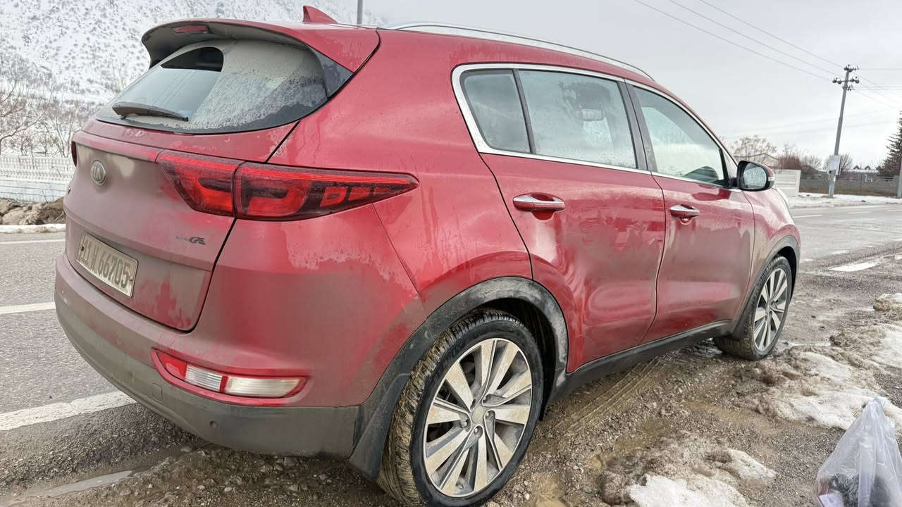 السلام عليكم  سبورتج  2017 ماشيه 55 خليجي مكفوله من ضربه وصبغ وتبديل بيهه بس بارد وممصلح  مكاني بغداد  السعر 175 بصمه جنطه كهرباء مري شفط حساس امامي وخلفي ***********
