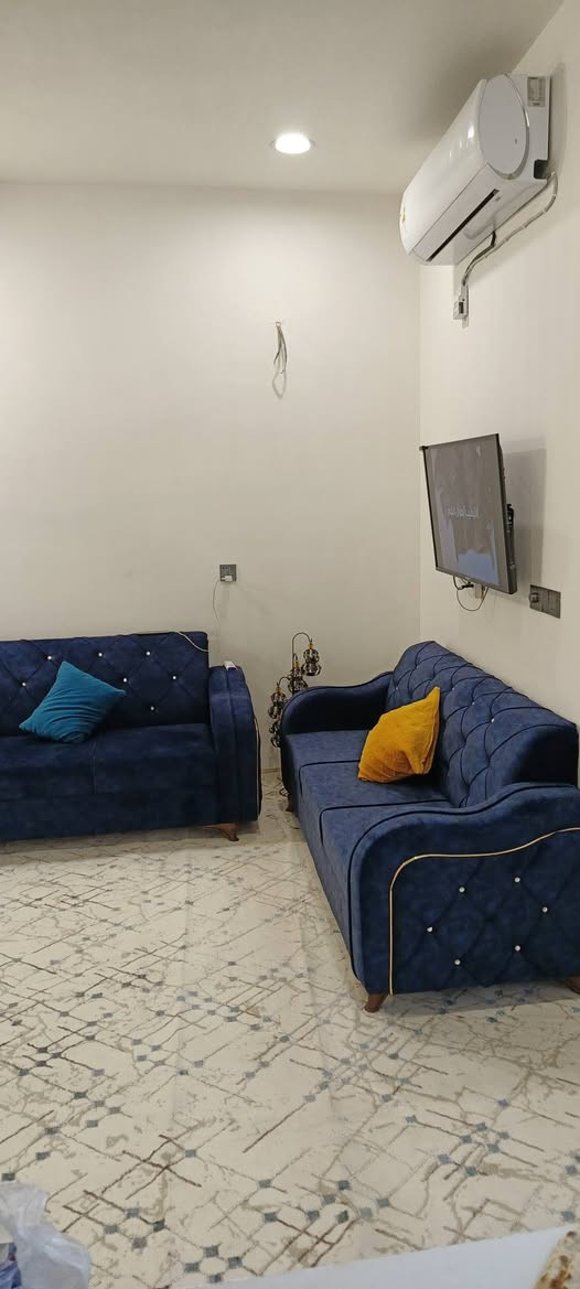 عندي هذا تخم نظيف مستعمل قليل  عشر مقاعد للبيع ويا كوشات رايدي ٤٢٥ بغداد


**إذا كنت صاحب هذا الإعلان وتريد حذفه لأي سبب، رجاءا أرسل رسالة إلى الدعم الفني**